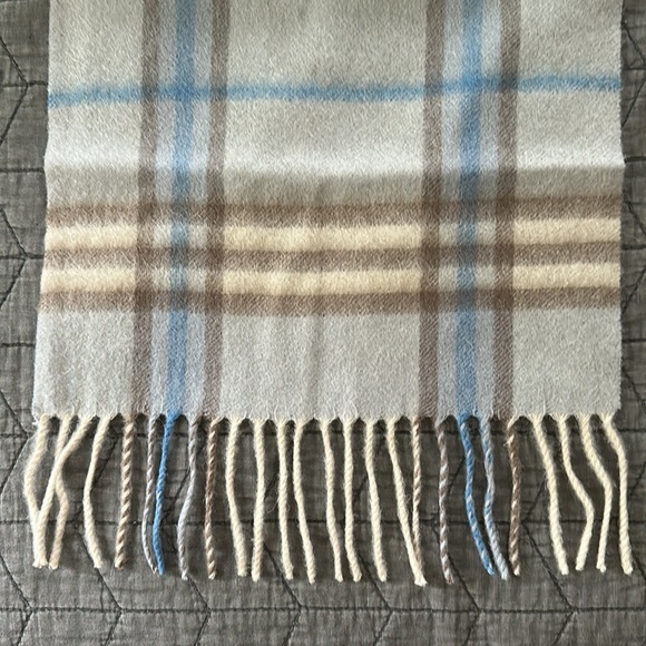 Egon von Furstenburg wool cashmere scarf - Picture 4 of 5